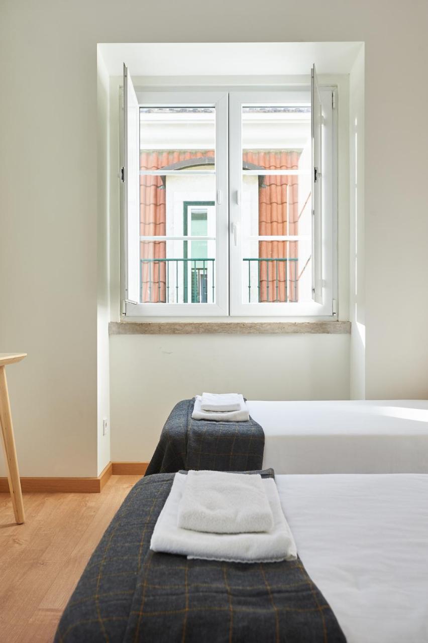 Hello Lisbon Santa Catarina Suites Esterno foto